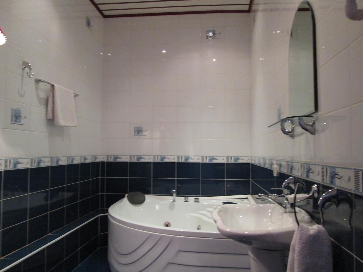 Pekin Hotel Temirtau Esterno foto