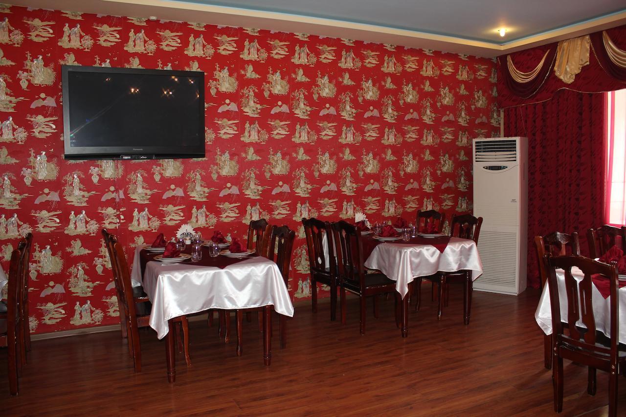 Pekin Hotel Temirtau Esterno foto