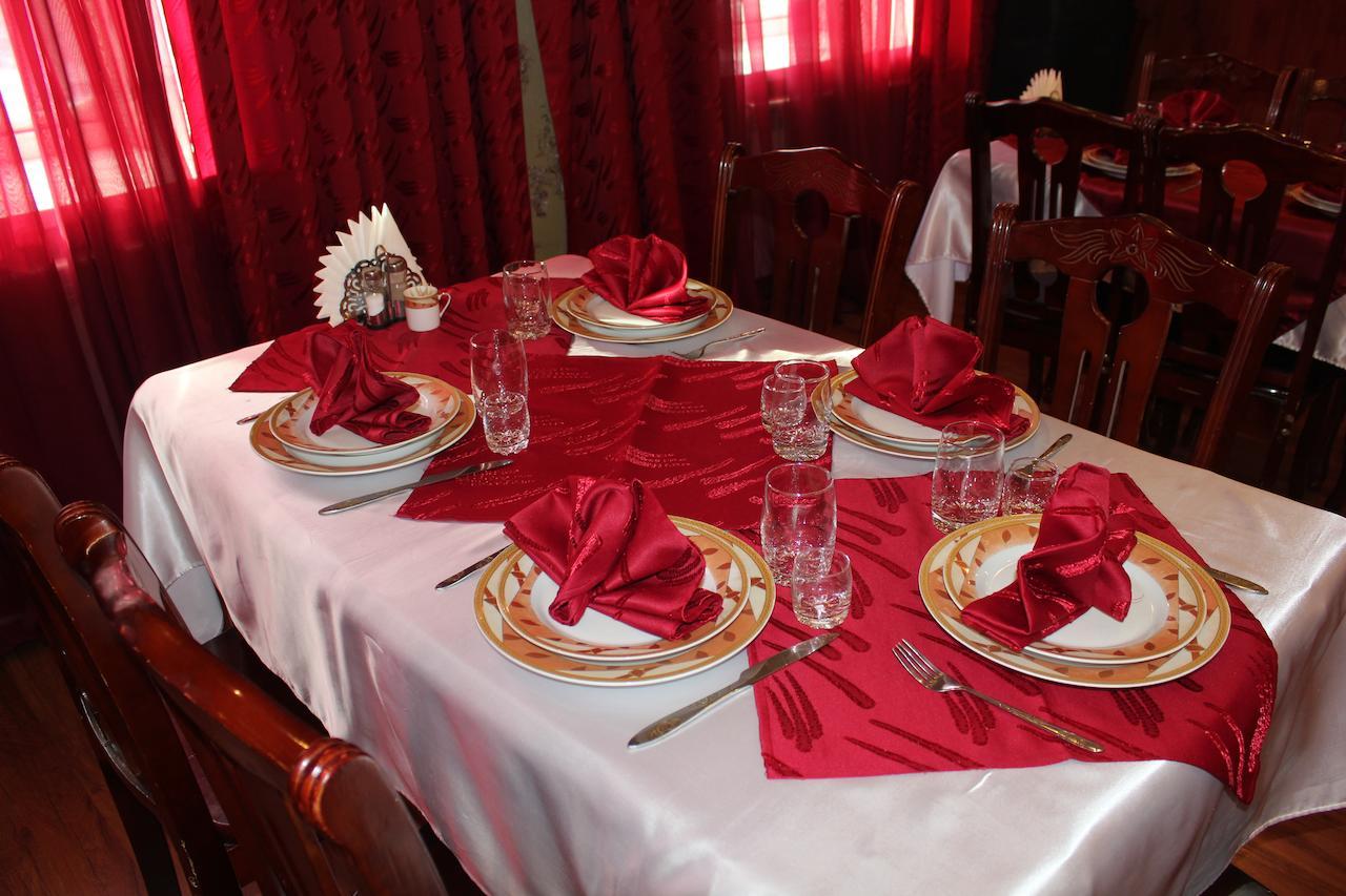 Pekin Hotel Temirtau Esterno foto